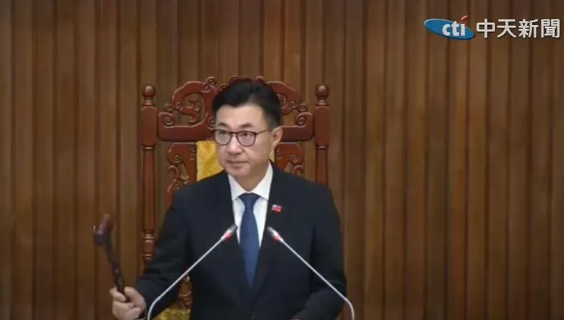 快訊/立法院三讀通過！博愛座改名「優先席」