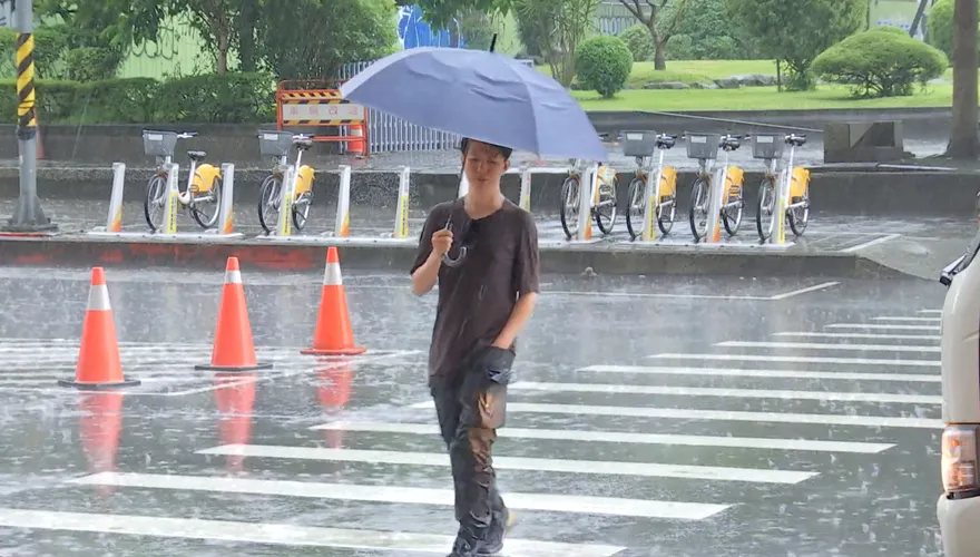雨彈升級！6縣市豪大雨特報　警戒範圍出爐