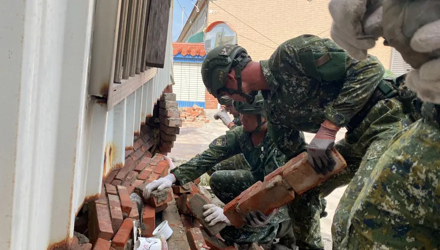 國軍演習不忘救災　第4作戰區協助南部家園災後復原