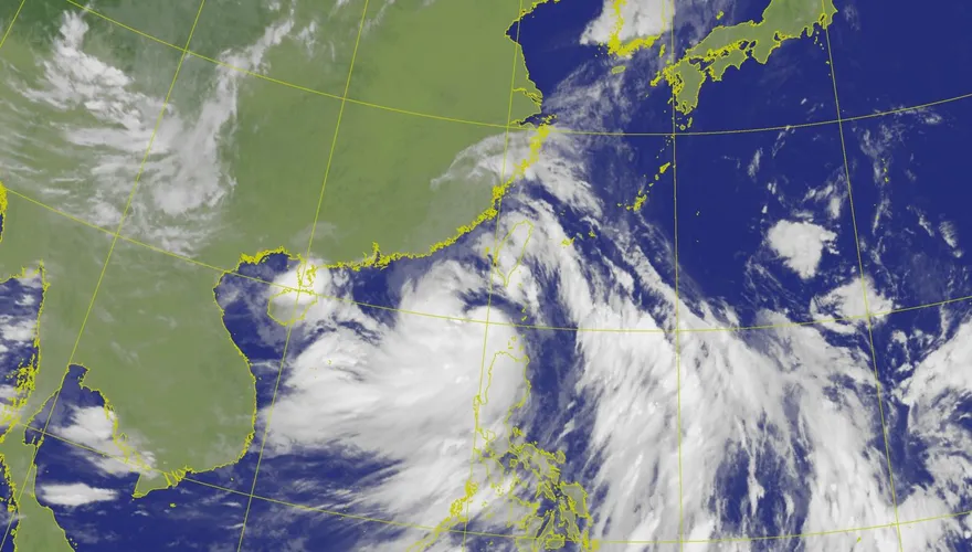 薇帕暴風圈又擴大！大豪雨灌爆花東　颱風下半天遠離