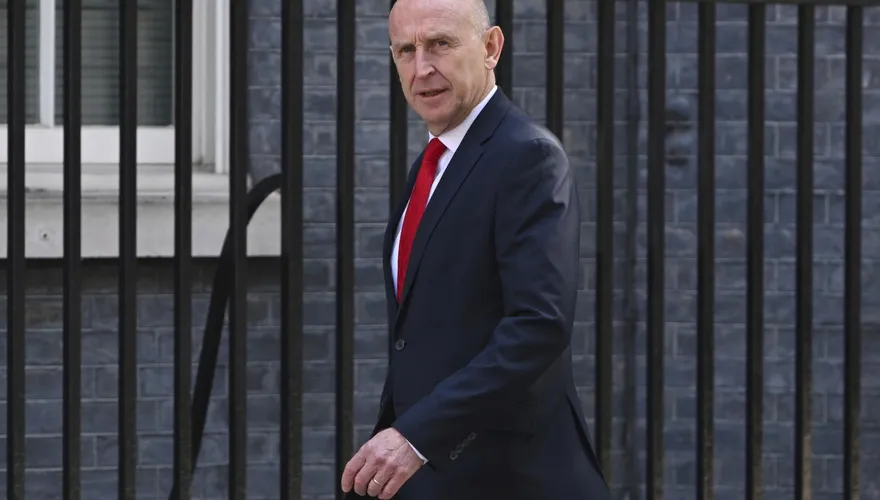 英航艦赴19國聯合軍演　國防大臣：對印太承諾不變