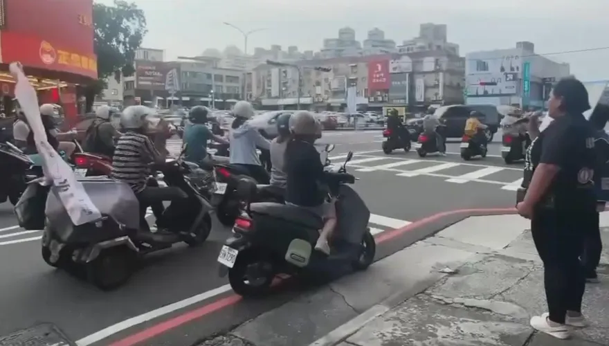 驚傳遭策反？反罷團隊街講就連罷團騎士都鼓掌叫好