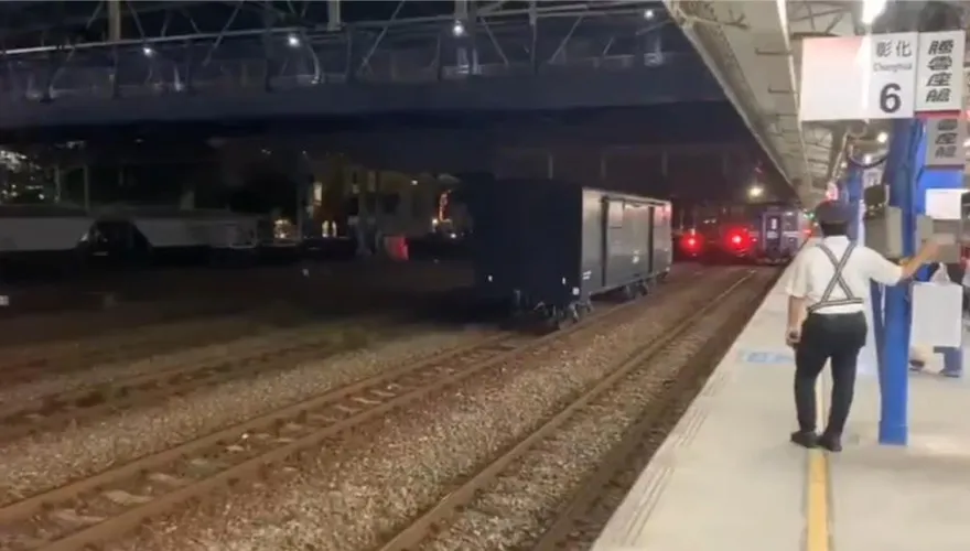 台鐵檢修車廂晚間脫掛滑走　4列車延誤27分鐘