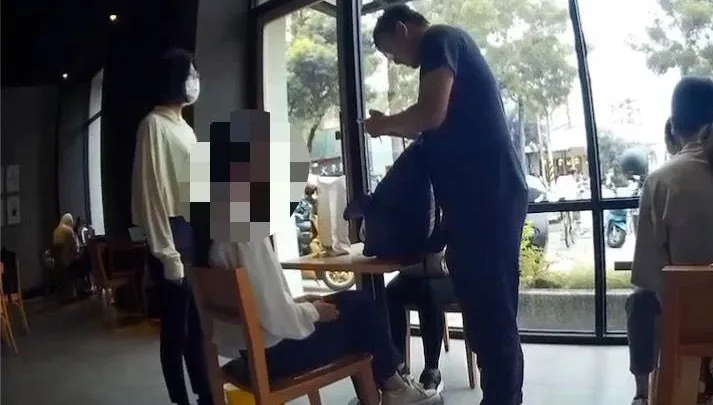 高雄21歲嫩妹淪車手！咖啡廳收34萬詐款　警埋伏秒逮