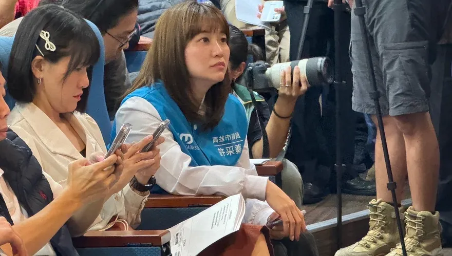 椎心之痛！韓國瑜遭罷當天痛失父親　許采蓁表態反罷：痛不欲生