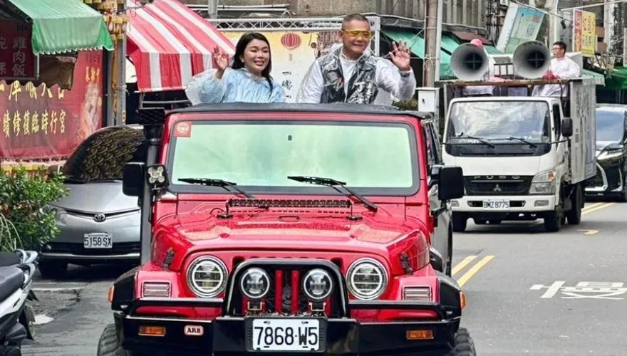 丁學忠偕張嘉郡鄉鎮謝票　盼選票反映115年縣長選情