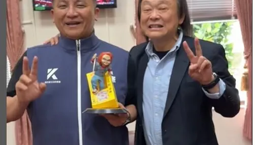 一人抗全黨的王世堅不孤單　立院「小迷弟」吳宗憲挺到底！