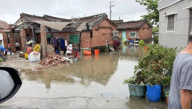 台南暴雨成災！北門區水閘門未開　里長直播怒駡「爛政府」