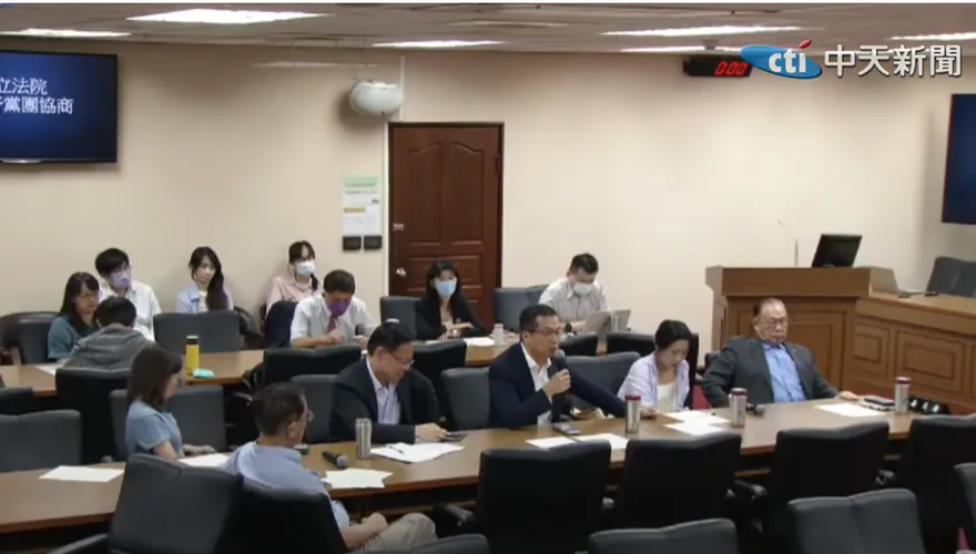 朝野協商卓揆立院關稅報告爆衝突　羅智強提1事打爆吳思瑤