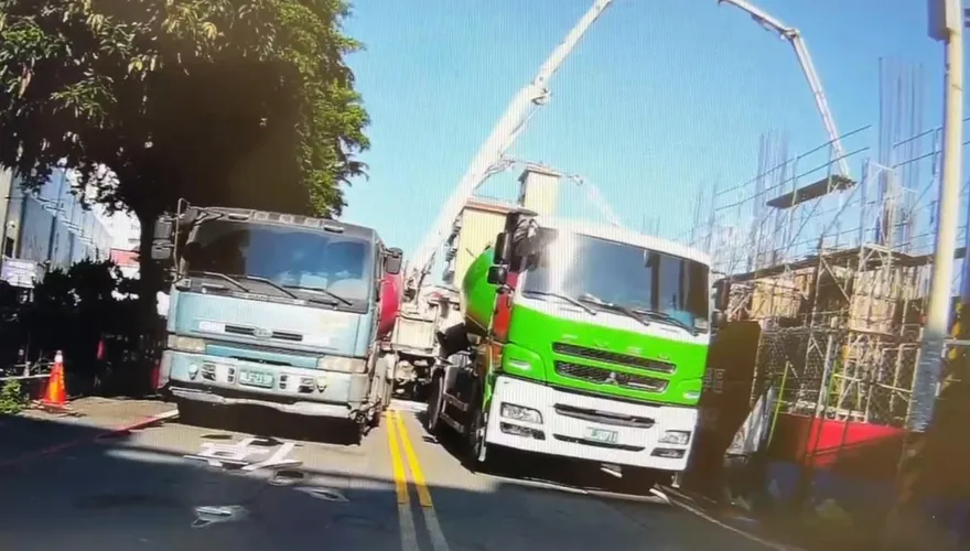 工地6大車堵死巷口！彰化翁送醫受阻　警全開罰