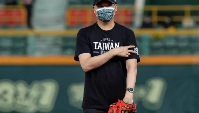 為沈玉琳打氣！潘忠韋憶血癌治療「全身潰瘍、劇烈腹瀉」