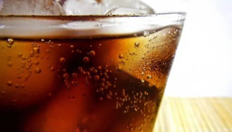 無糖飲品較健康？研究曝：每天1罐糖尿病風險增38％