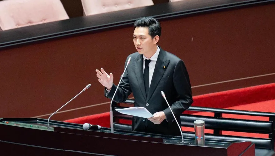 廖偉翔挺過罷免…預告「1億1千萬預算」下一步！網暴動