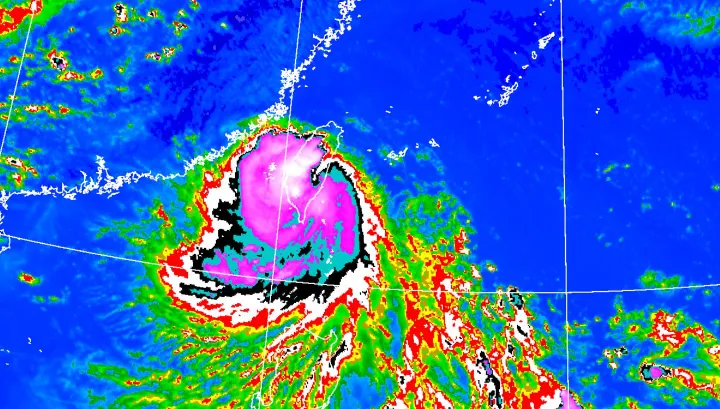 楊柳颱風最新風雨預測　7縣市明午前「達停班課標準」