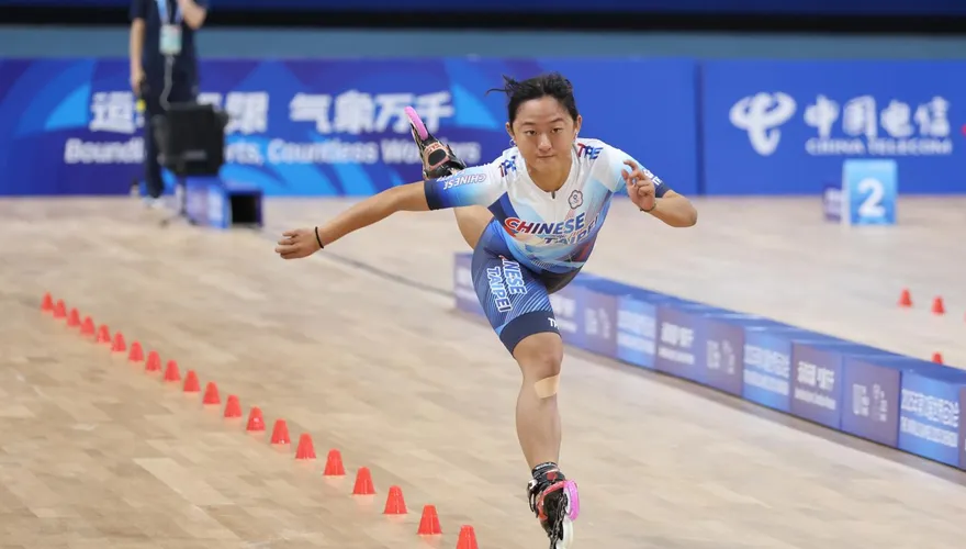 成都世運/天才少女！21歲劉巧兮滑輪力克地主摘金