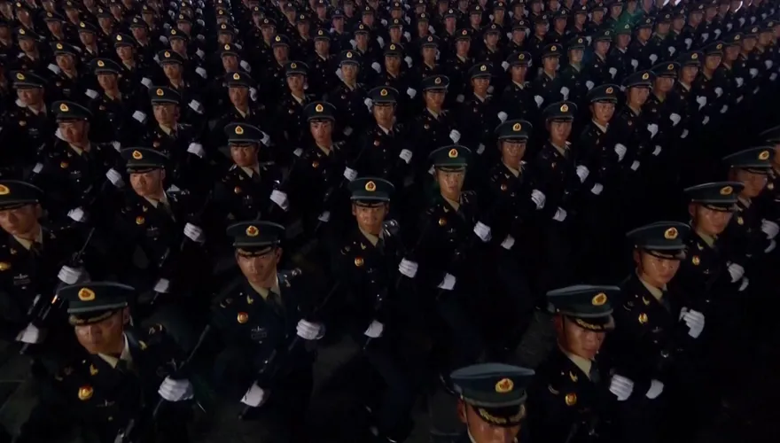 參閱裝備上百種！陸閱兵動員上萬人　「北斗系統」高科技幫大忙