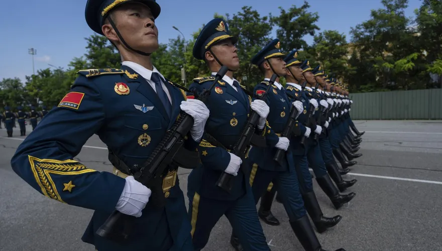 93大閱兵耗資1500億台幣！國安人士曝情資　料軍演接力登場