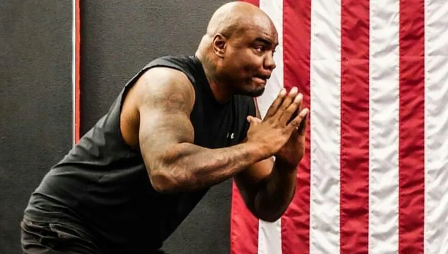 NBA/球星老爸涉謀殺未遂！　把路人刺進ICU被逮捕了