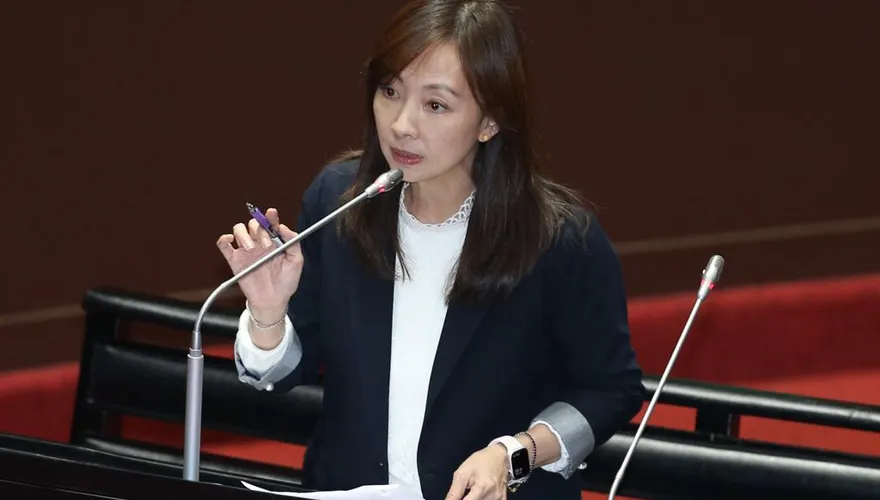 大罷免遭血洗！綠黨團大震盪…「公審路人」郭昱晴請辭副書記長