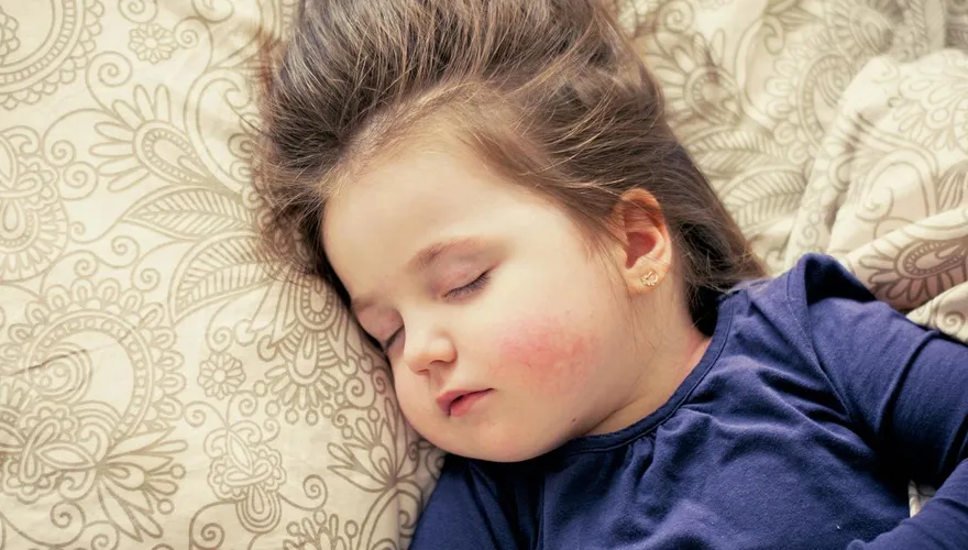 孩子白天嗜睡、學習力下降？小心恐是「睡眠呼吸中止症」