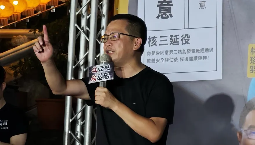 羅智強震撼發布「參選黨主席聲明」：國民黨只能有一個太陽