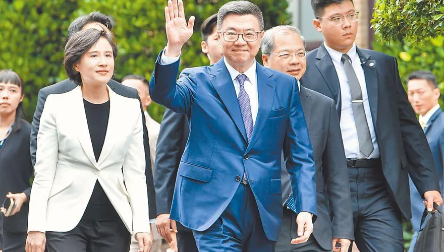 親綠學者不忍了！批民進黨大罷免是「類政變」：已被實質倒閣
