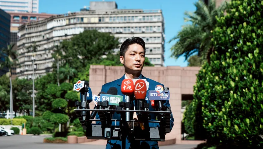 赴行政院抗議違法刪補助款　蔣萬安：不能接受擴張解釋