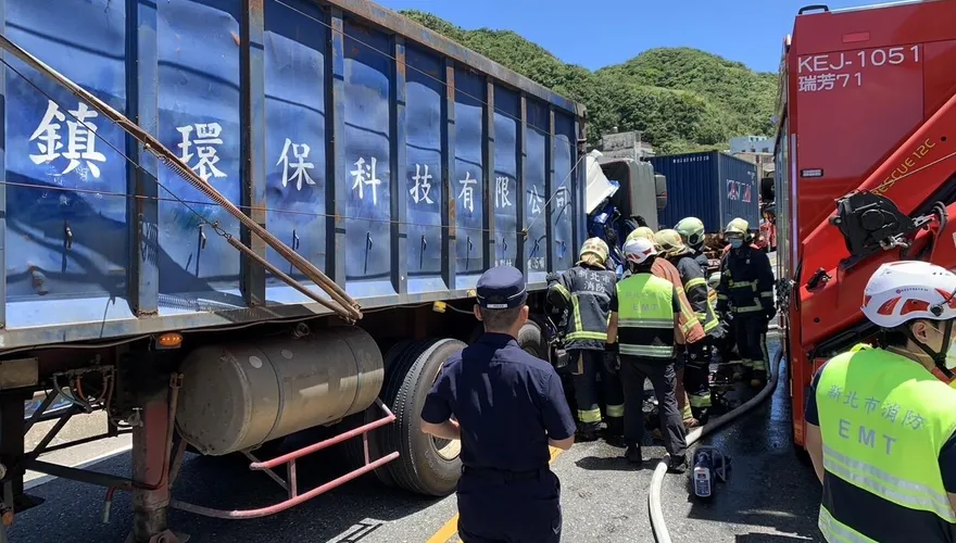 影/台2線瑞芳段4車連環撞　1人死亡2人受傷