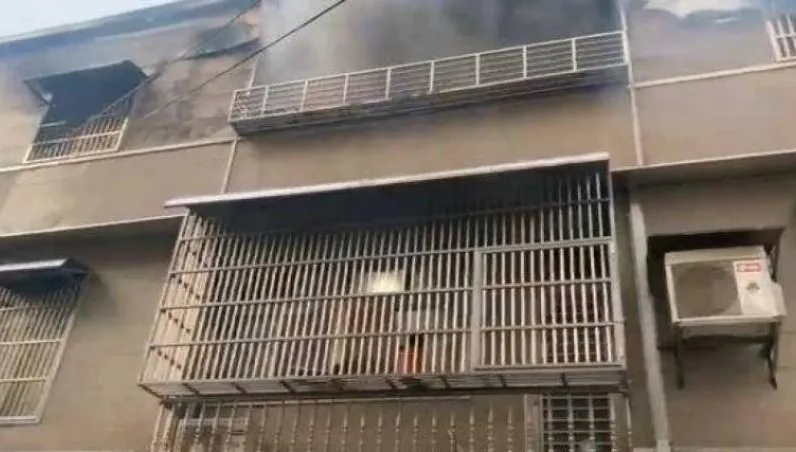 中壢民宅惡火5死！3樓「前後裝鐵窗」疑奪命關鍵　他曝：建築法管不了