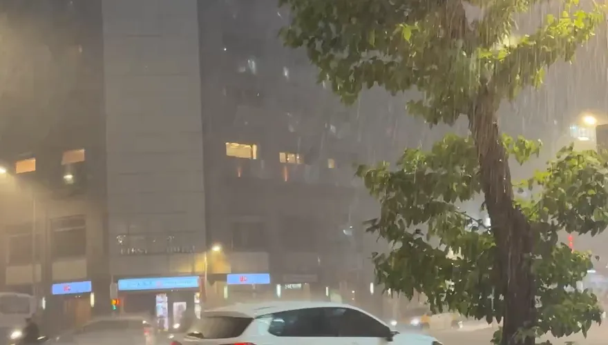 下班尖峰時間雨彈襲市區！台北市府：請民眾多加留意路況