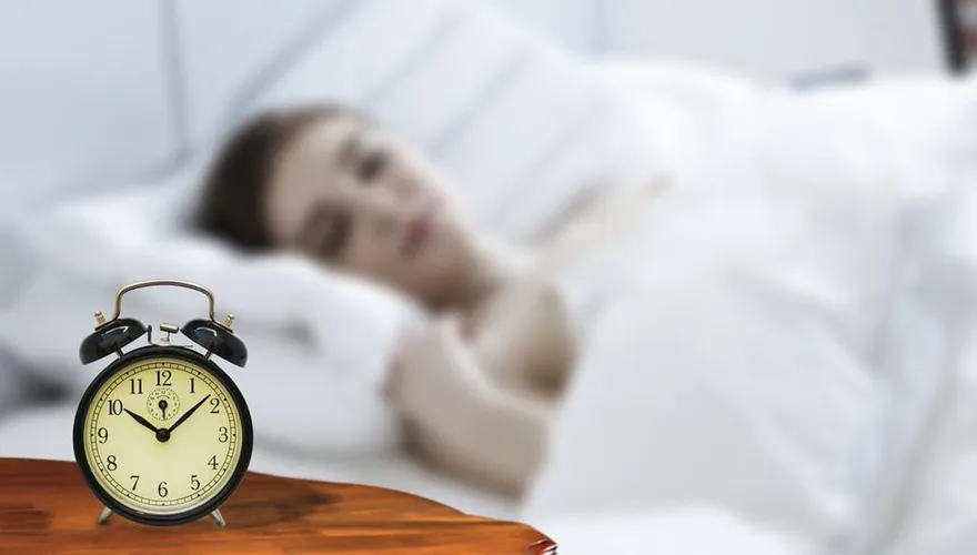 起床後30分鐘超重要！　「別做13件事」否則睡眠品質遭殃