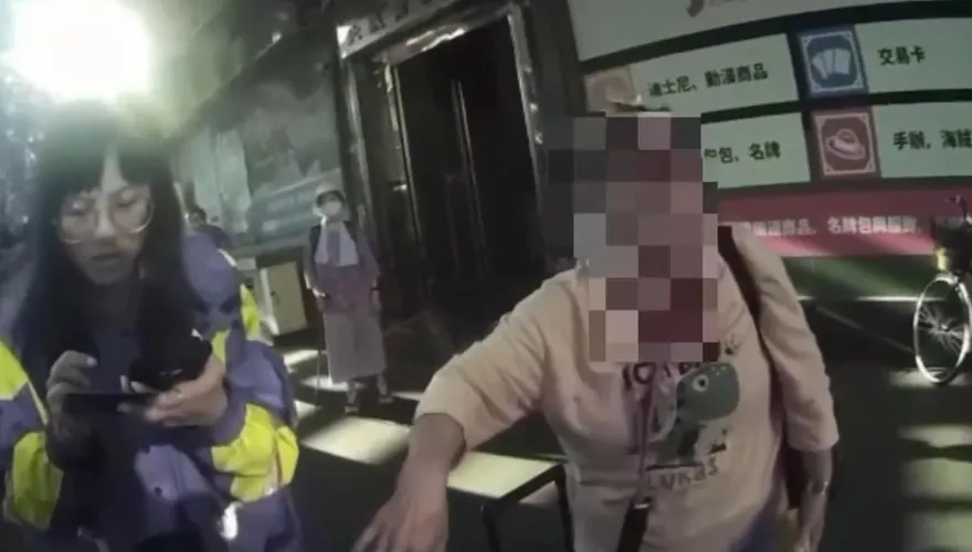 影/永和2婦搭電梯太擠起衝突　互毆頭破血流
