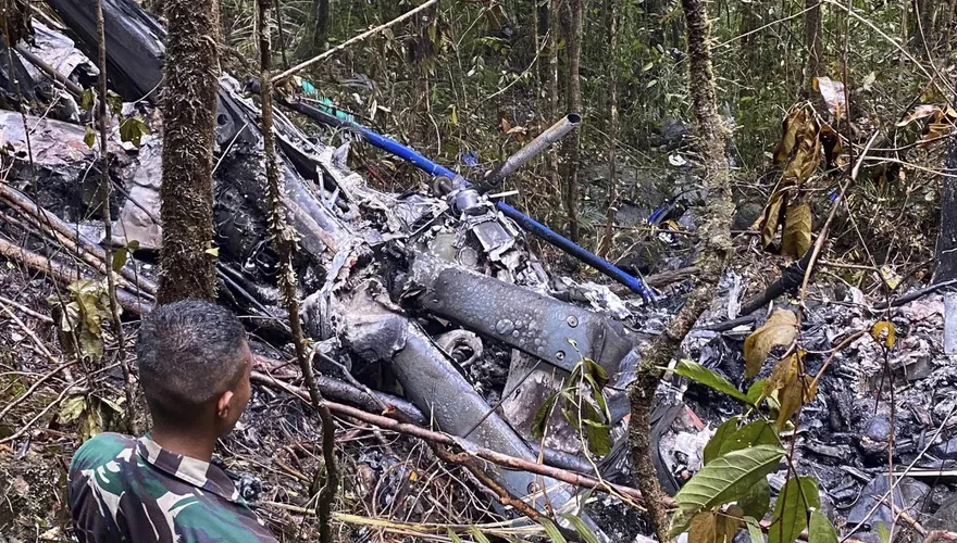 印尼直升機起飛8分鐘失聯墜毁　搜尋3天發現殘骸及1具遺體