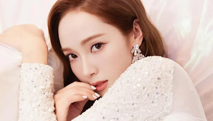 冰山女神暖化了！JESSICA甜喊：愛你們　周日來台「星星相惜」