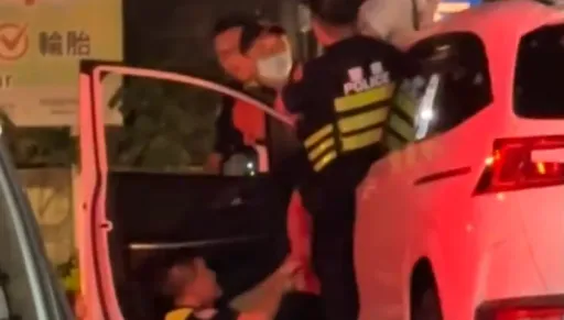 西螺服務區女駕駛暴走！爬拖吊車阻擋還襲警遭強制送醫