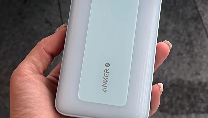 才召回70萬顆！ANKER行動電源突燒成火球　網友嚇傻