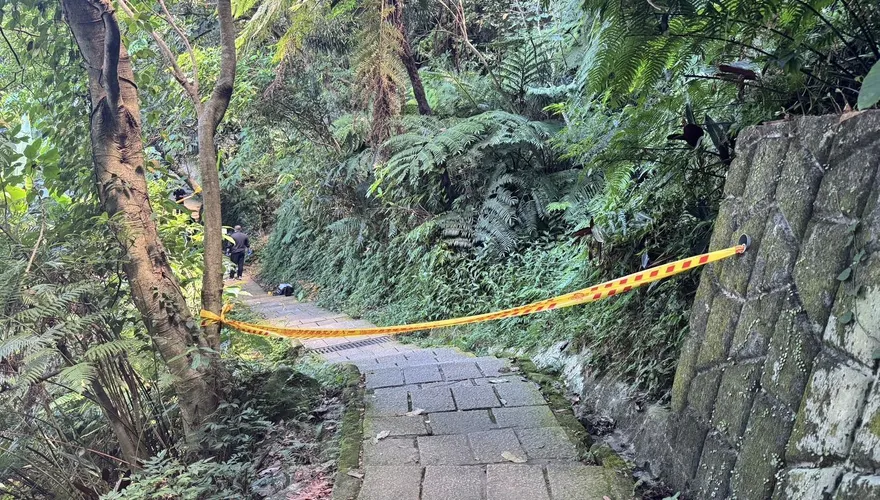 台北象山步道「岩壁中間」卡男屍　遺體已長蛆