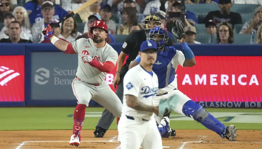MLB/大谷面前開砲！舒瓦伯53轟出爐　費城人分區封王