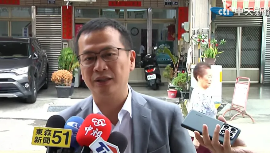綠委群組要政院「釋放殺傷力消息」！羅智強轟無良：吃人血饅頭