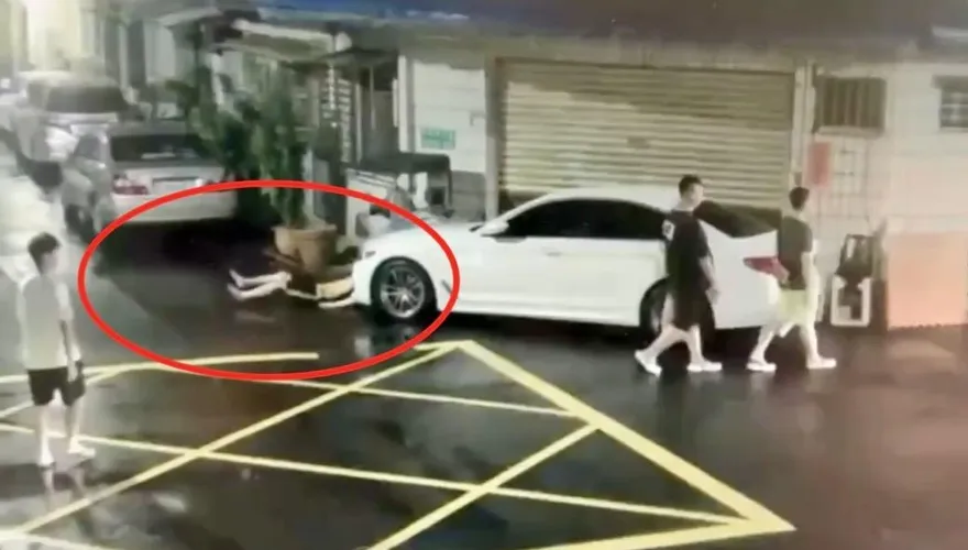 影/新北路倒男攻擊救護人員　遭上銬管束強制送醫