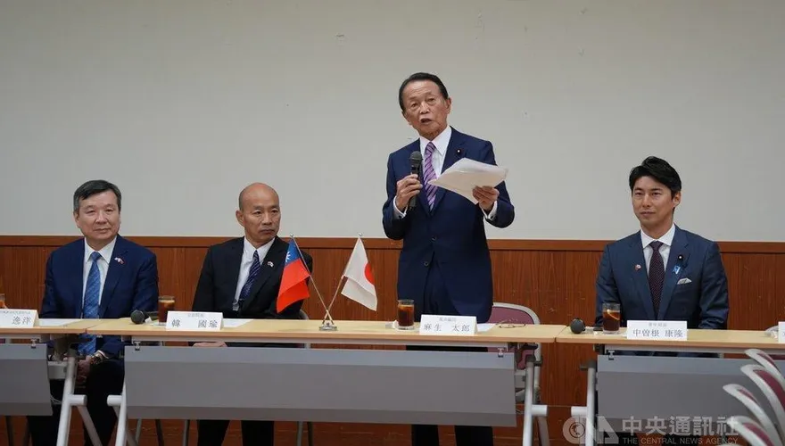 韓國瑜率團赴日自民黨最高顧問接待！前首相麻生太郎慰問花蓮災民