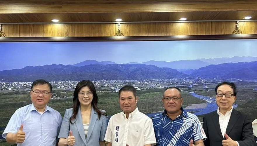 鍾東錦會面鄭麗文！她曝縣長語重心長　盼為苗栗創造更大可能