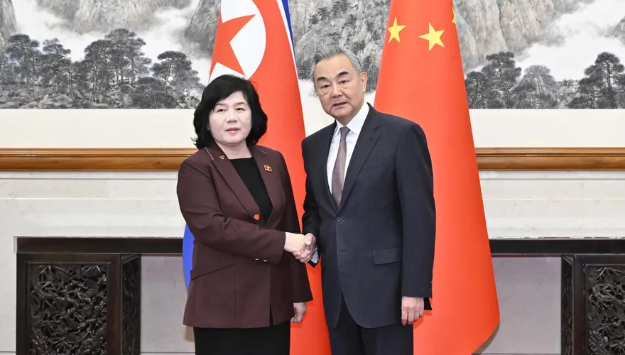 王毅會北韓外長同聲反霸權　「外交戰狼」趙立堅罕見露臉