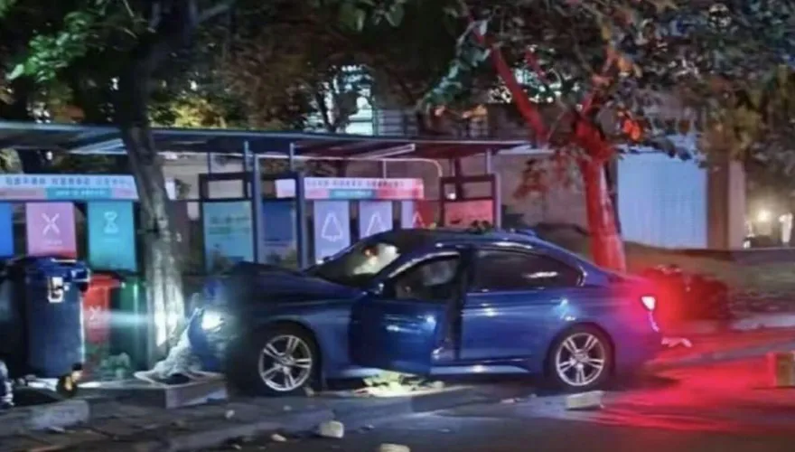 才撞死大一新生...華南理工大學又爆車禍傷退休師　校園交安亮紅燈