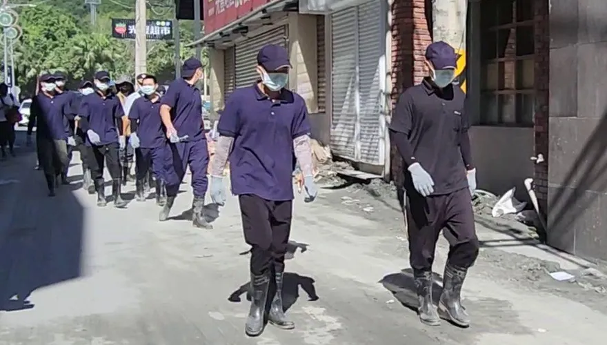影/苦窯送來的暖流！花蓮外役監15受刑人協助救災