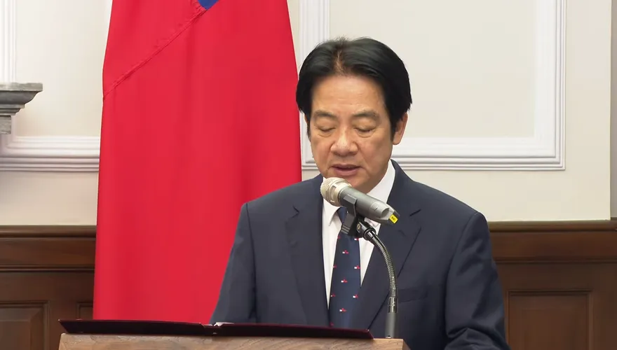 最新政治人物好感度民調賴清德狂跌　趙少康酸：失能總統