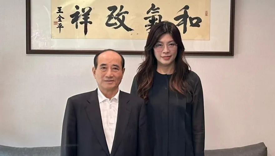 選黨主席拜會王金平！鄭麗文曝「院長手寫3期許」：深受感動