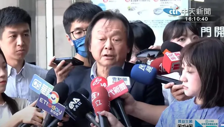 和陳亭妃被控內鬼　王世堅嗆放話者是鼠輩：我們不幹這種事