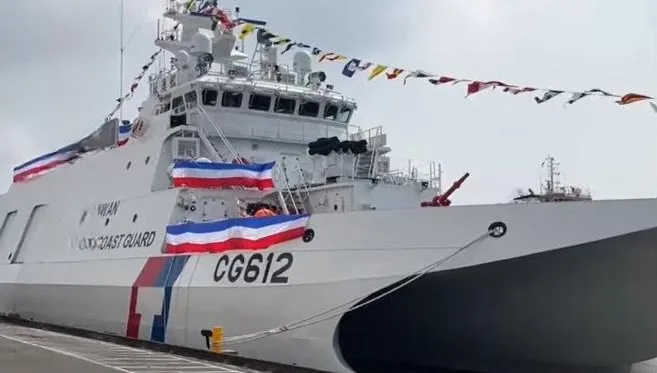 影/幫海鯤號交船風波救火？海巡蘇澳艦今下水典禮