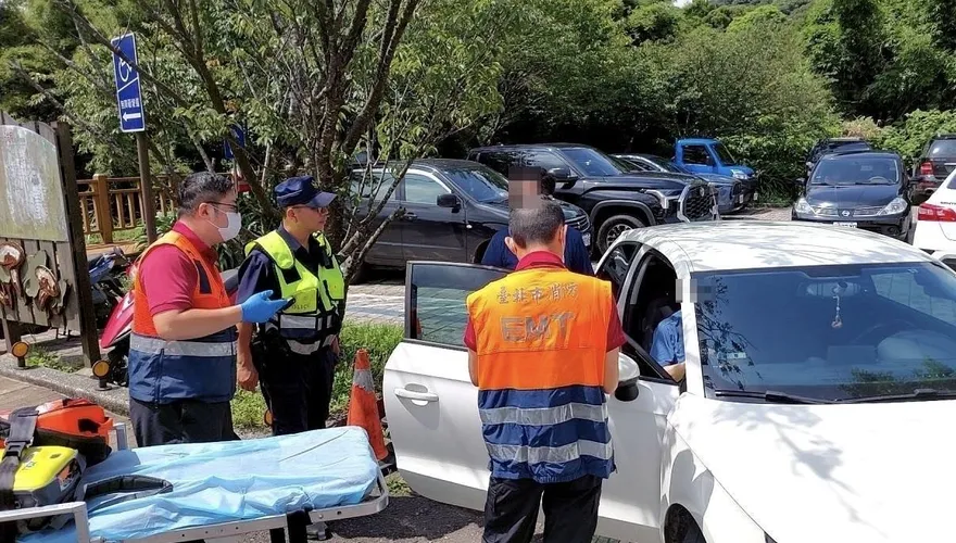 北市翁遊陽明山突血氧過低　孝子急報案警助送醫救命